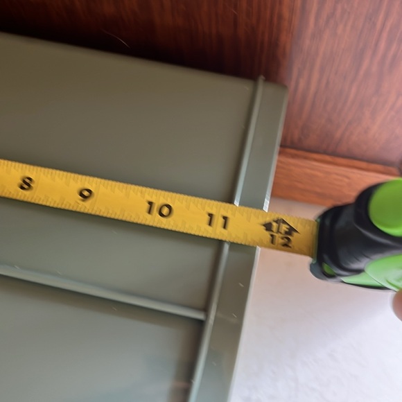 Metal Bread Box - Picture 2 of 6